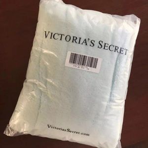 Victorias Secret PINK fleece blanket